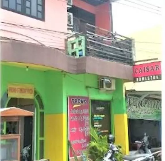 Hotel Caisar Homestay