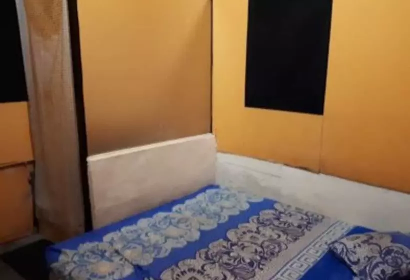 Hotel Caisar Homestay