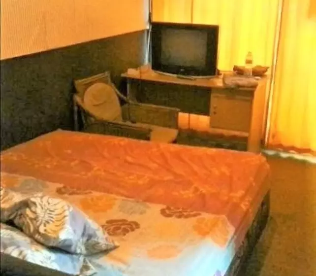 Hotel Caisar Homestay