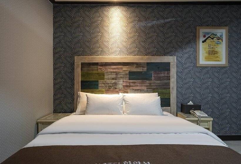 هتل Gongju White Castle