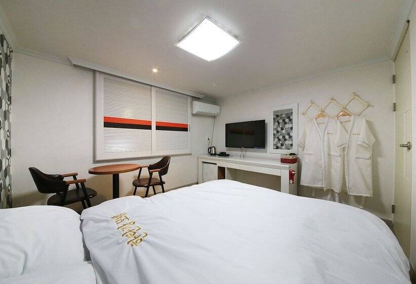 מוטל Yeoncheon Hantangang