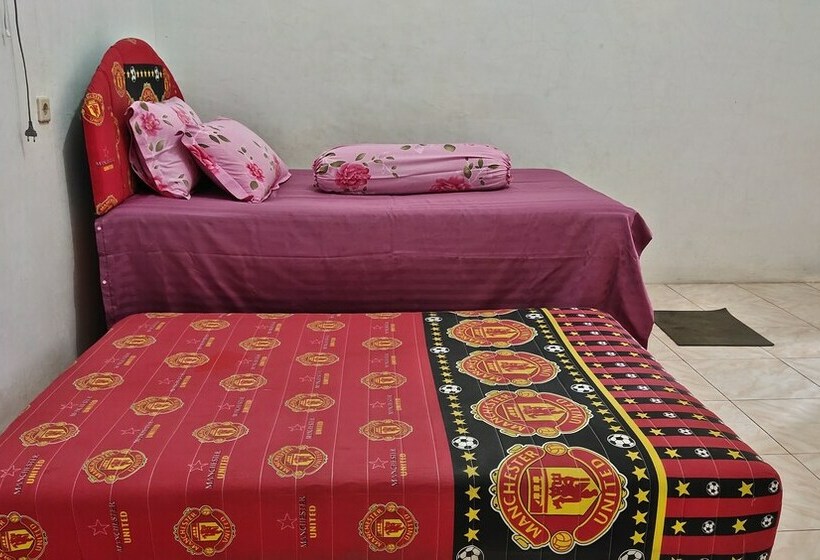 Pensjonat Sederhana's Home