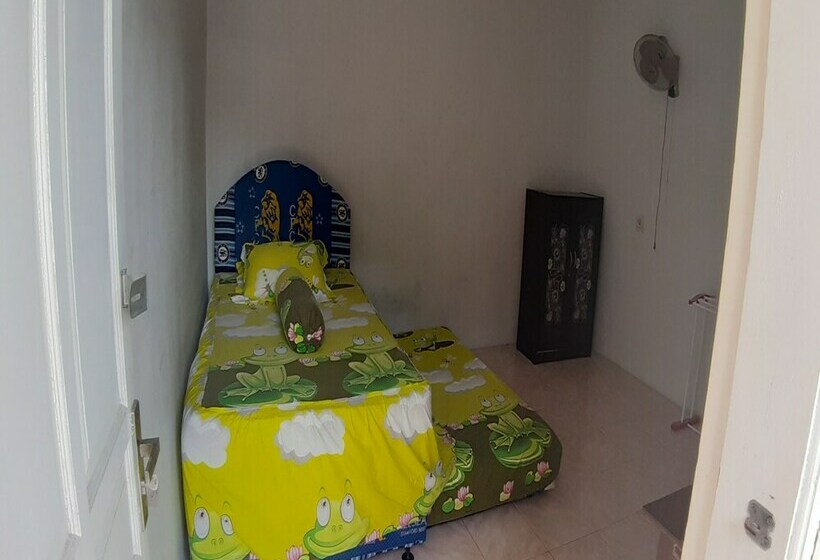 Pensjonat Sederhana's Home