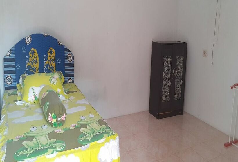 Pensjonat Sederhana's Home