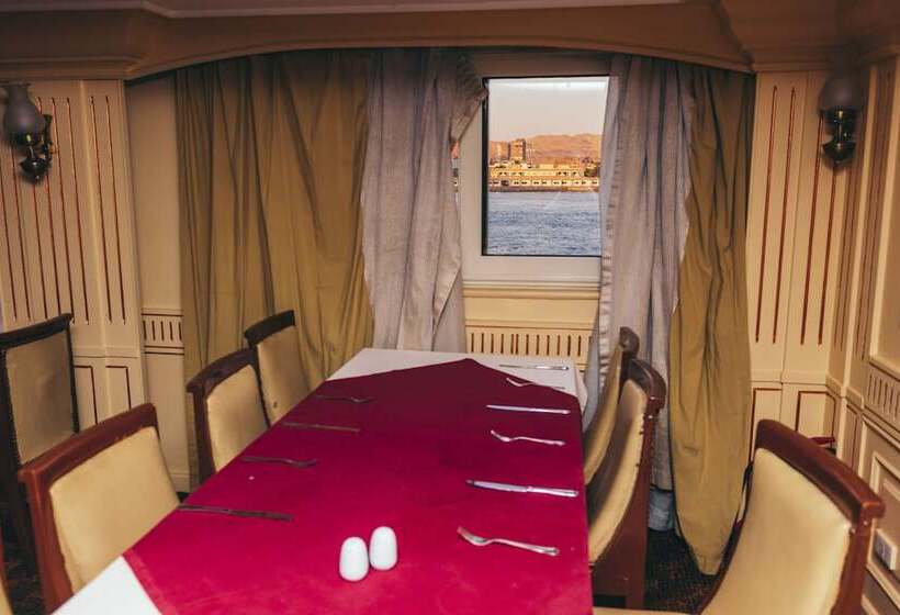 Queen Isis Floating Hotel In Minya