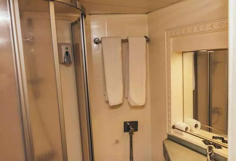 Queen Isis Floating Hotel In Minya
