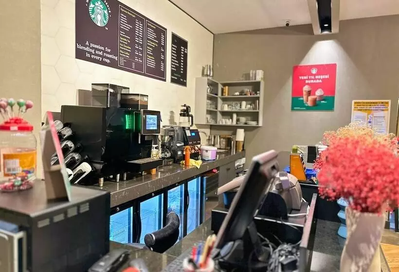 Edition Old City Hotel