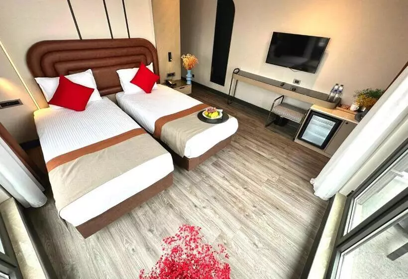 Edition Old City Hotel