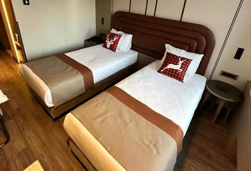 Edition Old City Hotel