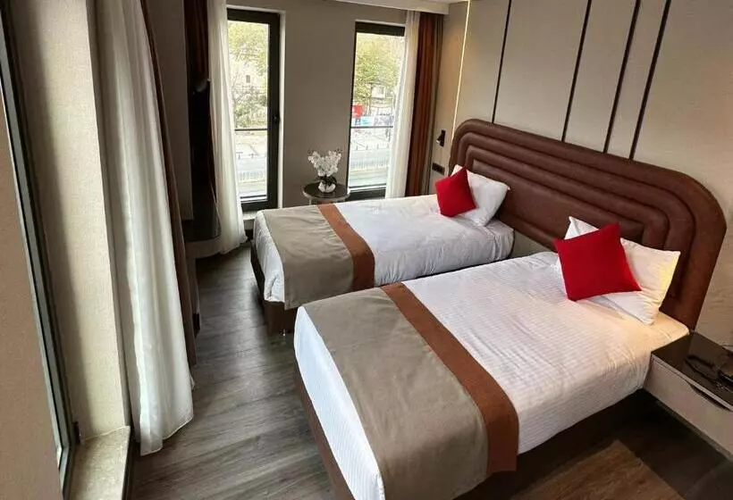 Edition Old City Hotel