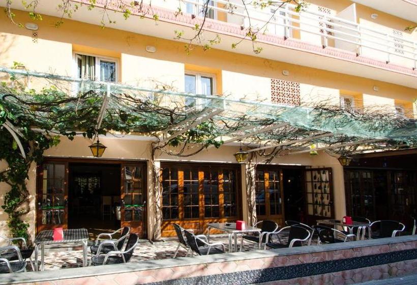 Hostal Lloret