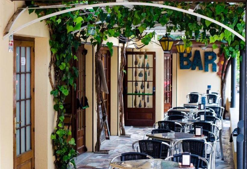 Hostal Lloret