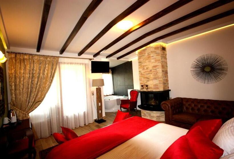 Hotelli Archontiko Metsovou Luxury Boutique