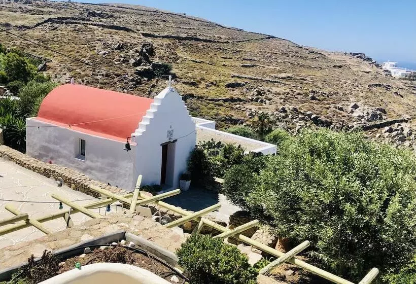 فندق Flaskos Suites And More