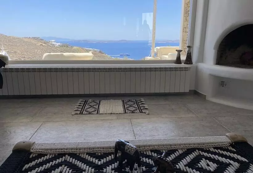 فندق Flaskos Suites And More