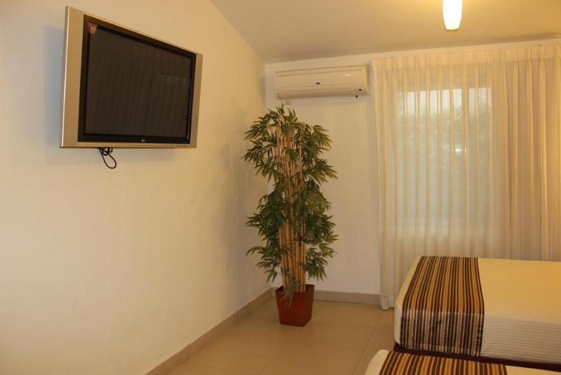 Grand City Hotel Cancun