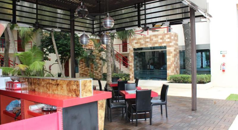 Grand City Hotel Cancun