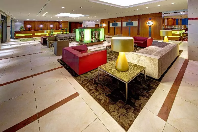 هتل Hilton Garden Inn Frankfurt Airport
