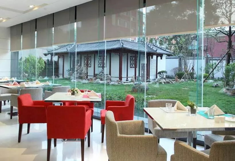 Hotelli Holiday Inn Beijing Deshengmen, An Ihg