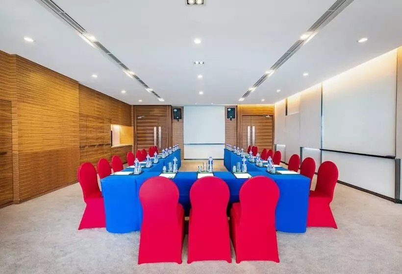 Hotelli Holiday Inn Beijing Deshengmen, An Ihg