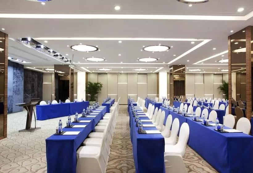 Hotelli Holiday Inn Beijing Deshengmen, An Ihg
