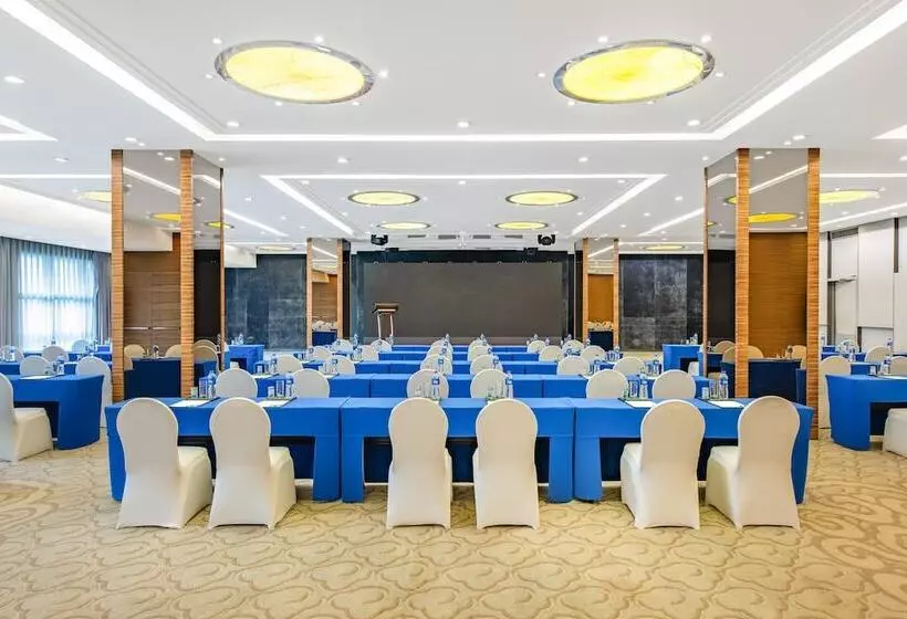 Hotelli Holiday Inn Beijing Deshengmen, An Ihg