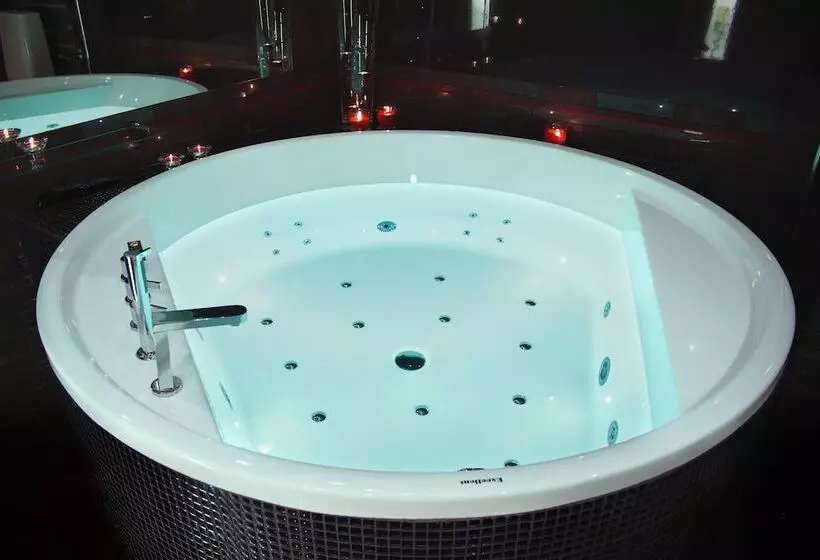 Komorowski Luxury Guest Rooms