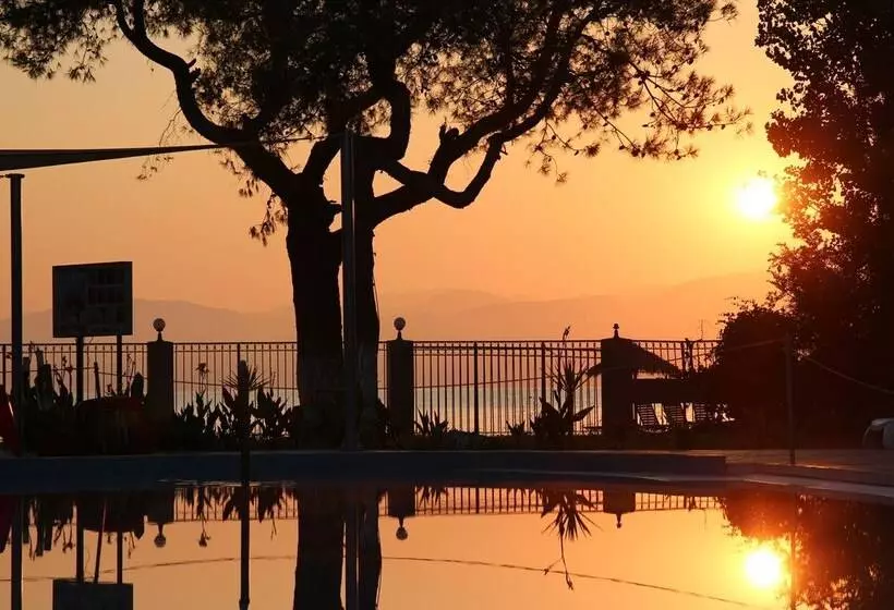 Hotel Koulouris Beach