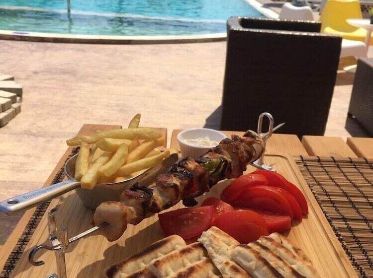 فندق Koulouris Beach