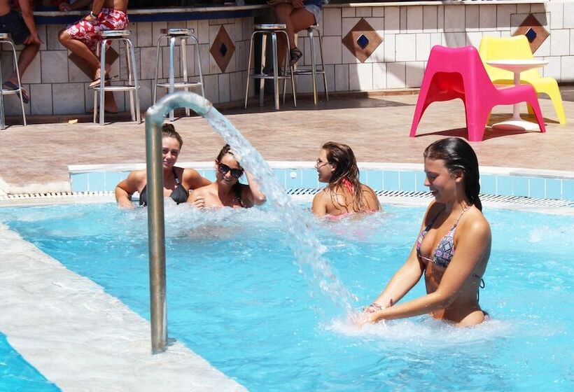 فندق Koulouris Beach