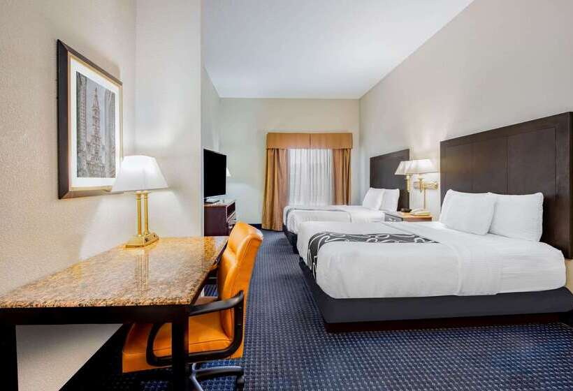 בית מלון כפרי La Quinta By Wyndham Mt. Laurel   Philadelphia