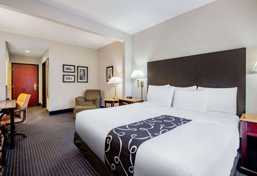 בית מלון כפרי La Quinta By Wyndham Mt. Laurel   Philadelphia