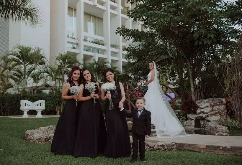 Mesón De La Luna Hotel & Spa