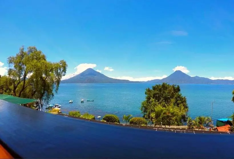 هتل Posada De Don Rodrigo Panajachel