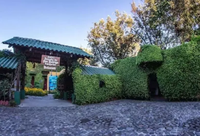 هتل Posada De Don Rodrigo Panajachel