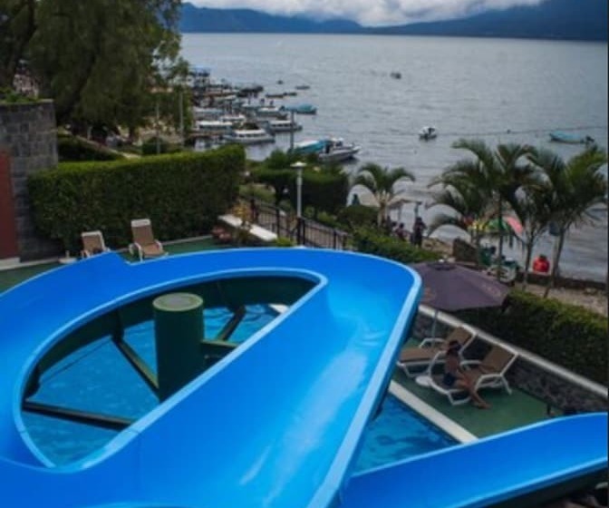 هتل Posada De Don Rodrigo Panajachel