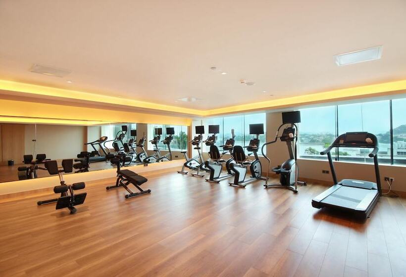 Otel Swiss Grand Xiamen Harbour View