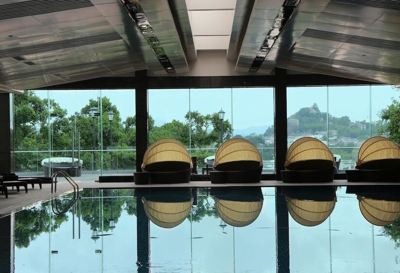 Otel Swiss Grand Xiamen Harbour View