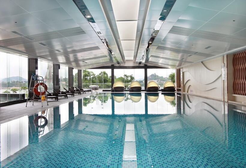 Otel Swiss Grand Xiamen Harbour View