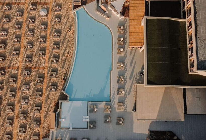 ホテル Unique Blue! Resort And Villas Adults Only