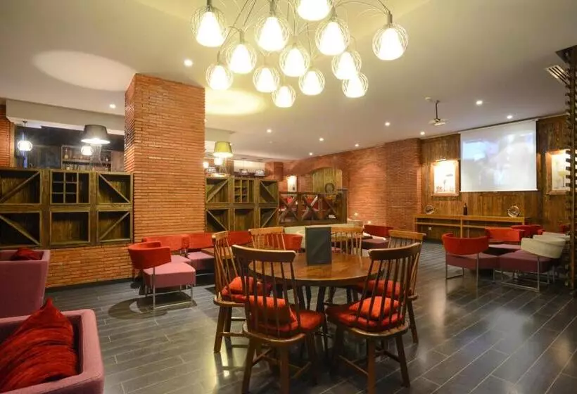 هتل Vincci Helios Beach