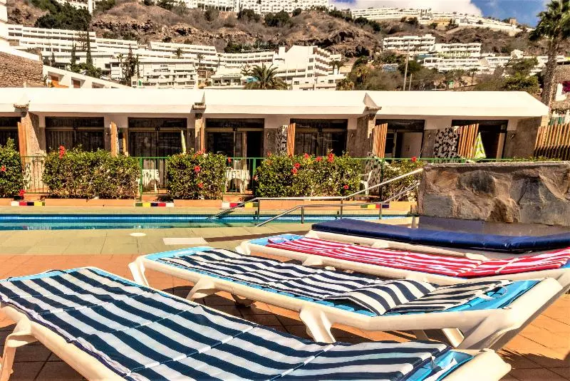 Leticia Del Mar Adults Only