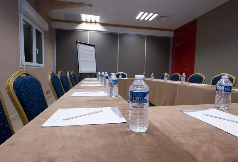 אתר נופש Vacanceole – Le Domaine De Camiole