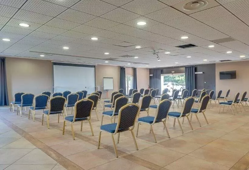 אתר נופש Vacanceole – Le Domaine De Camiole