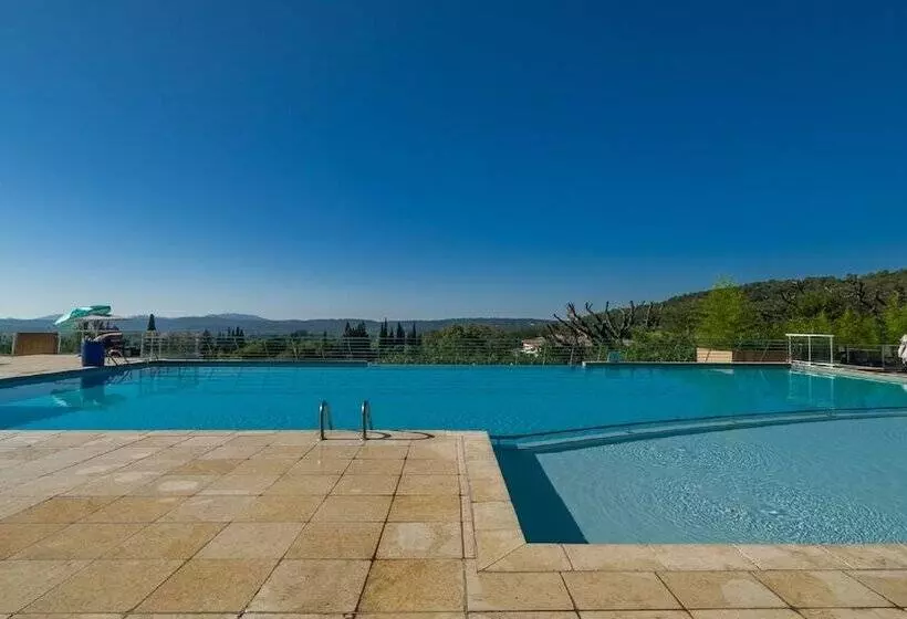 אתר נופש Vacanceole – Le Domaine De Camiole