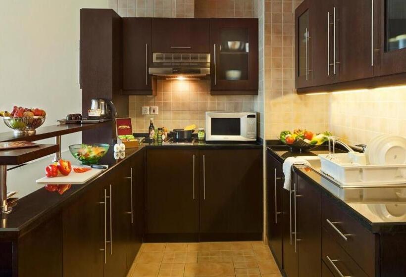 Al Manzel Hotel Apartments