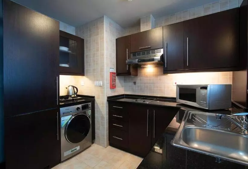 Al Manzel Hotel Apartments