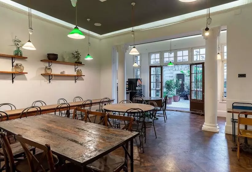 Casa Gracia Barcelona Hostel