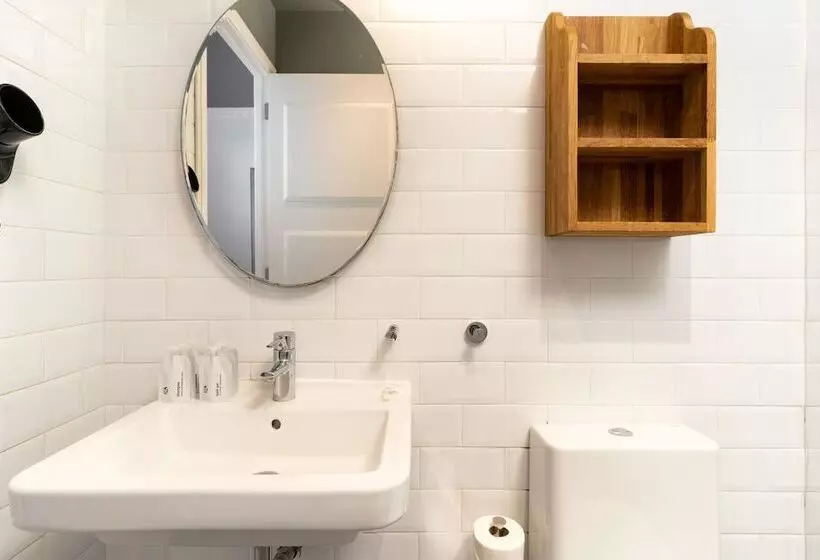 Casa Gracia Barcelona Hostel