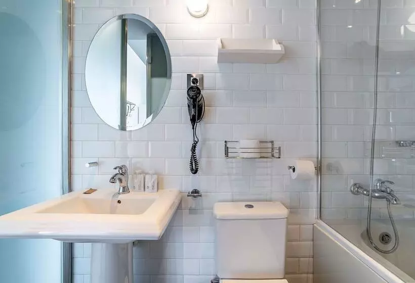 Casa Gracia Barcelona Hostel